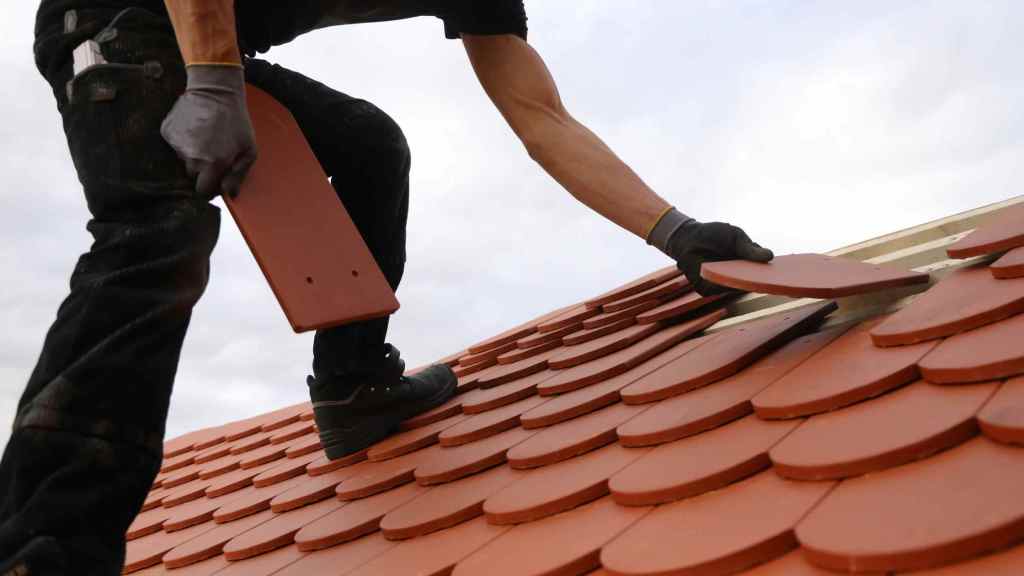 Hurricane Damage Roof Repair in Fort Myers, FL | Allstate Construction Roofing